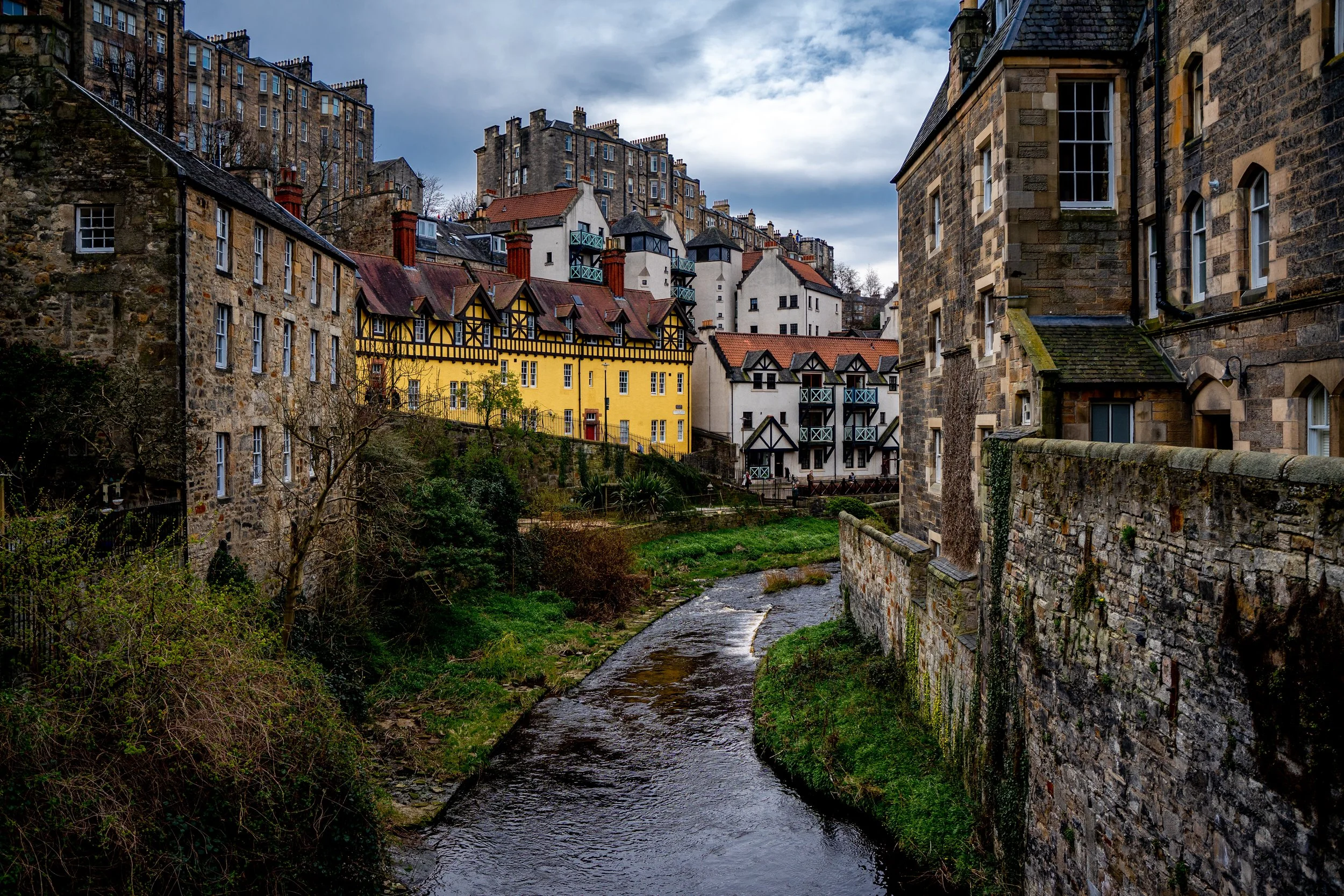 The Water of Leith Walkway